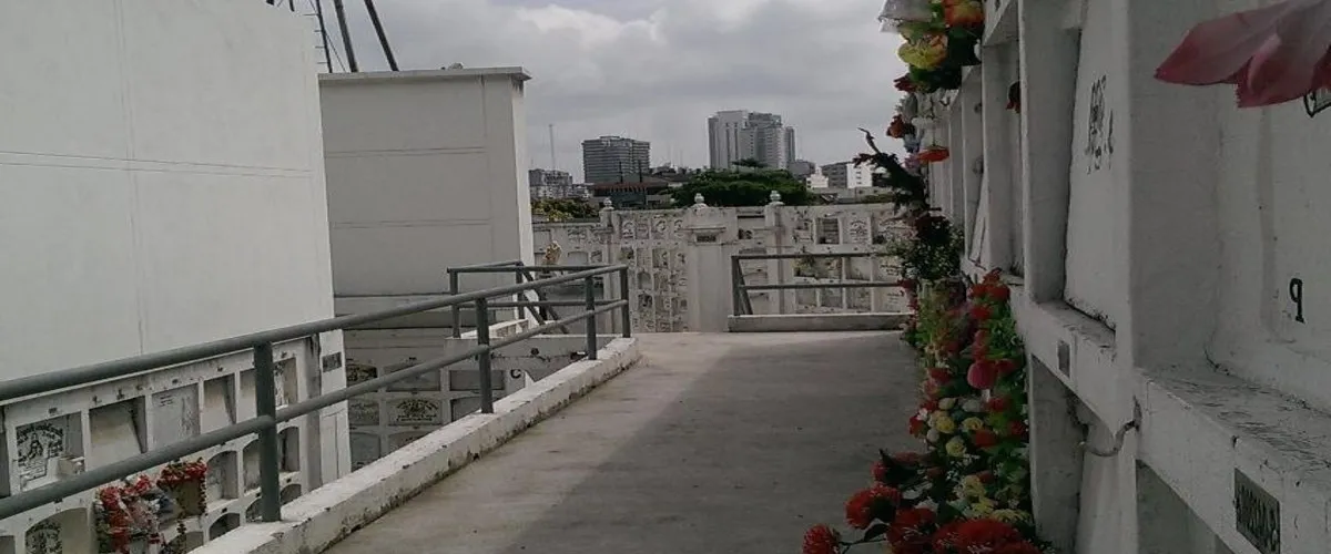 Foto 2 Cementerio Patrimonial de Guayaquil