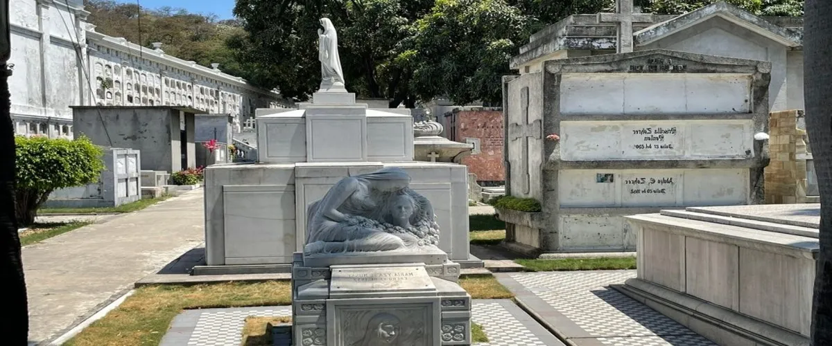 Foto 5 Cementerio Patrimonial de Guayaquil