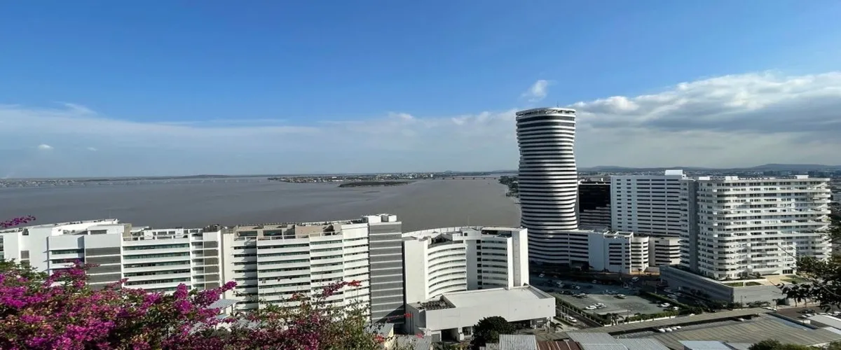 Foto 3 El Faro de Guayaquil